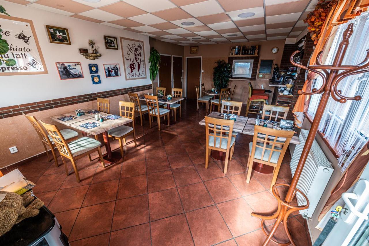 Penzion U Tulaka Dobřichovice المظهر الخارجي الصورة