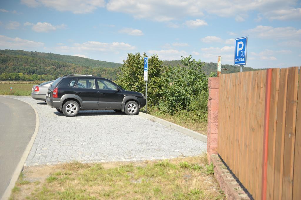 Penzion U Tulaka Dobřichovice المظهر الخارجي الصورة